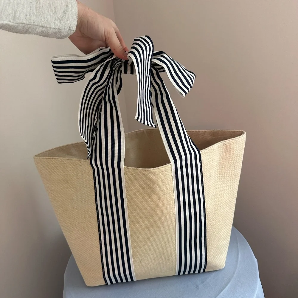 NEW Mark & Graham RIBBON BOW BAG BEACH BAG Tote Raffia Bag Bow Tie button close - Picture 6 of 7